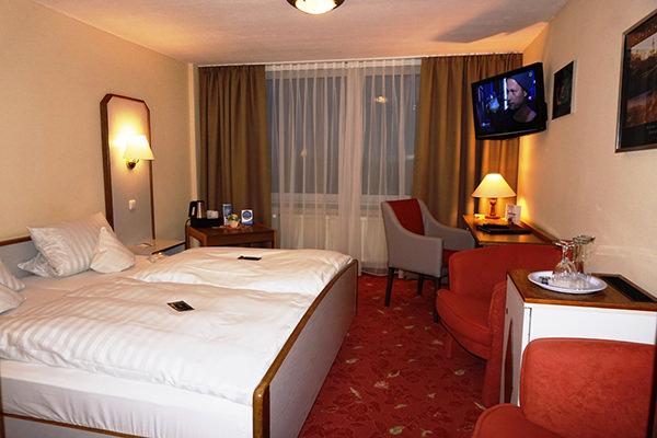 Vier Linden KIEK IN Hotel in Stade