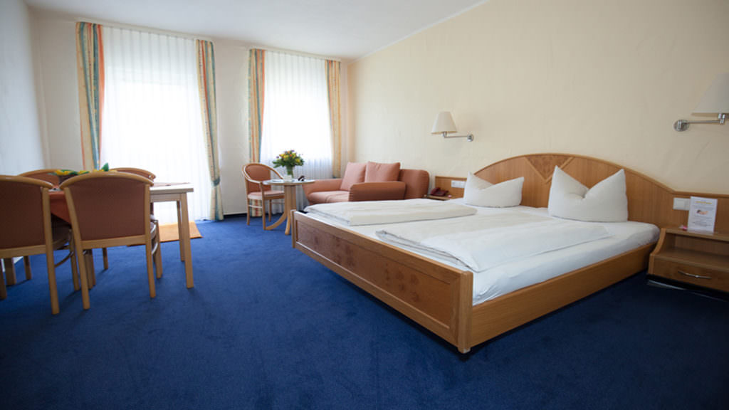 Weinhotel Am Schlossberg in Burrweiler