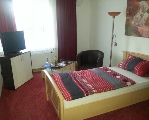 Ferienwohnung Leo's  Monteurzimmer in Lahntal