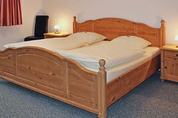 Hellmanns Ferienwohnungen in Wiefelstede-Neuenkruge