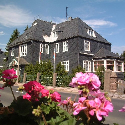 Pension G Haus am Waldesrand, Monteurunterkunft in Oberhof