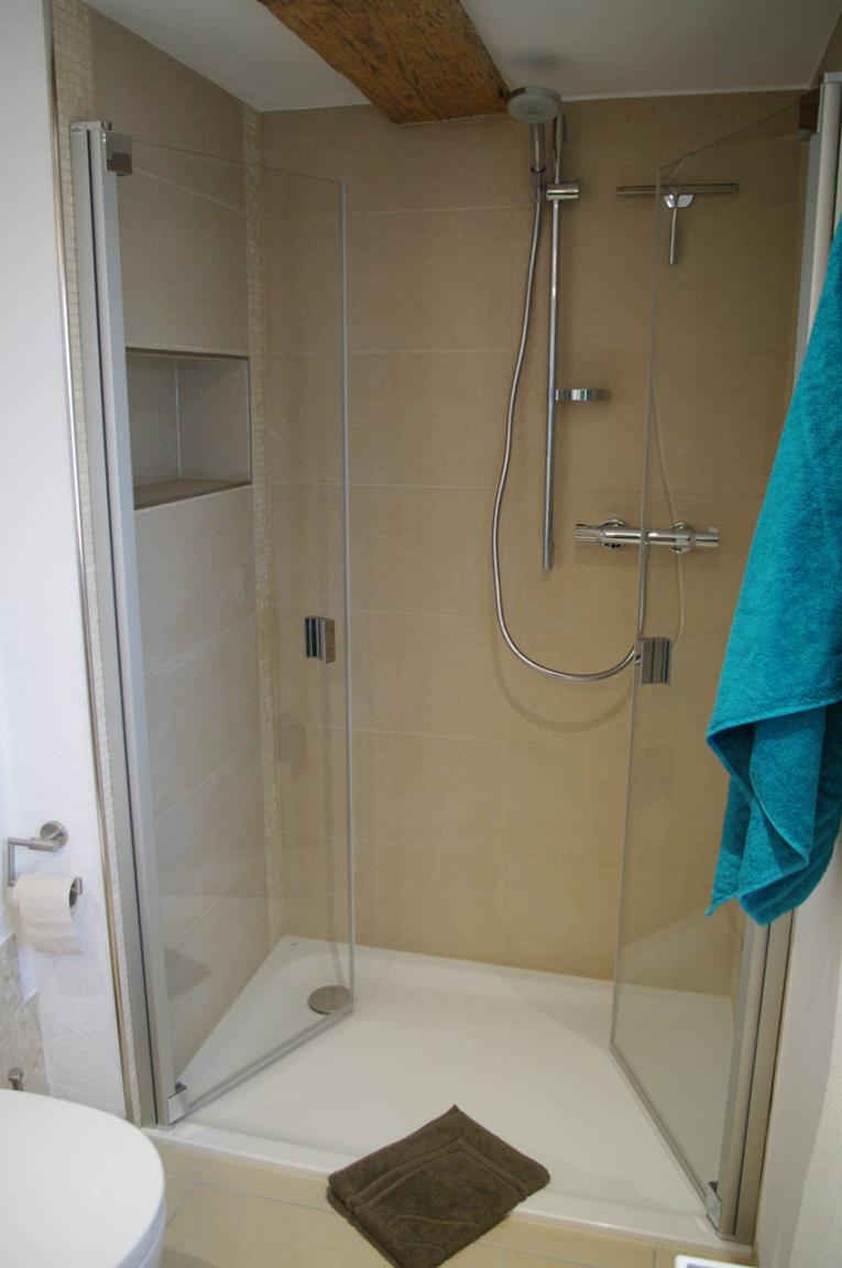 Sandrose Ferienwohnung/Monteurzimmer in Neuhausen ob Eck