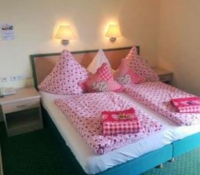Hotel & Restaurant Zum Eulenthal, Monteurunterkunft in Overath