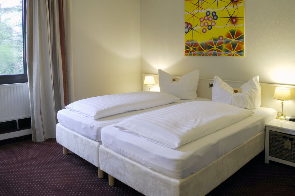 Hotel Waldkur in Leer