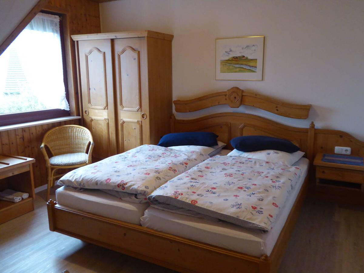 Pension & Ferienwohnungen Christiansen in Breklum