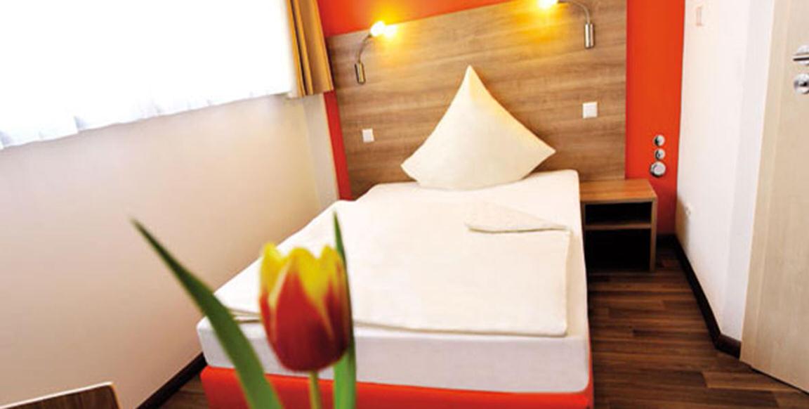 Orange Hotel und Apartments in Neu-Ulm