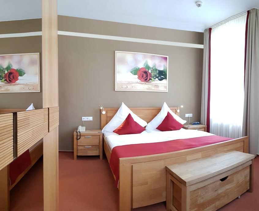 Hotel & Restaurant Moselgruss in Dieblich