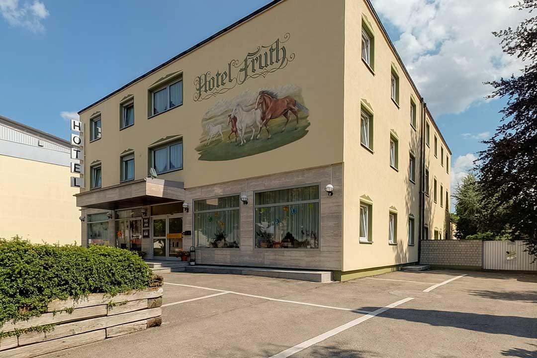 Hotel & Pension Fruth  in Germering bei Gilching