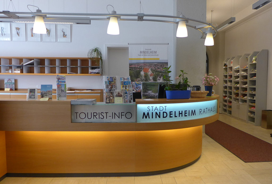 Tourist-Information im Rathaus in Mindelheim bei Am Flughafen 35 87766 Memmingerberg