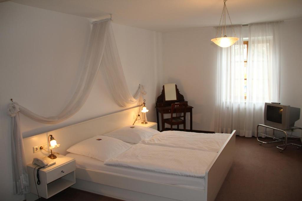 Hotel Garni Linde, Monteurunterkunft in Leutkirch