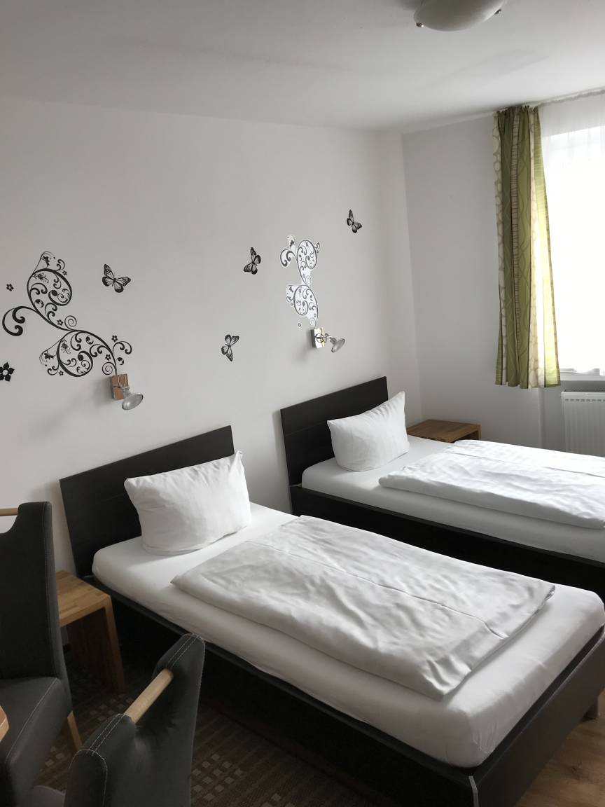 Hotel & Pension Luitpold, Monteurunterkunft in Landshut