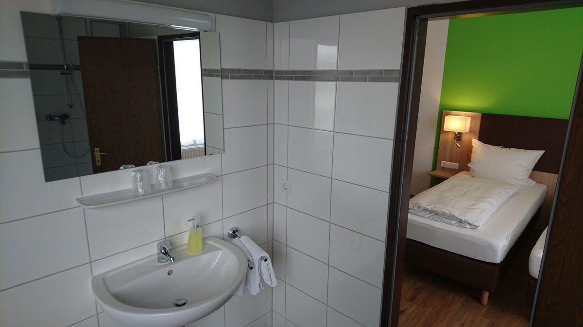 Hotel Garni Landgasthaus Zur gemütlichen Ecke in Bornheim