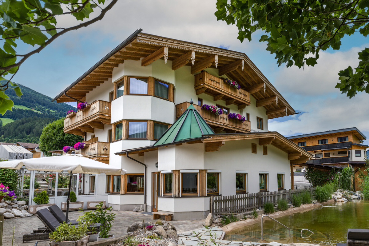 Hotel Landhaus Alpenherz in Aschau