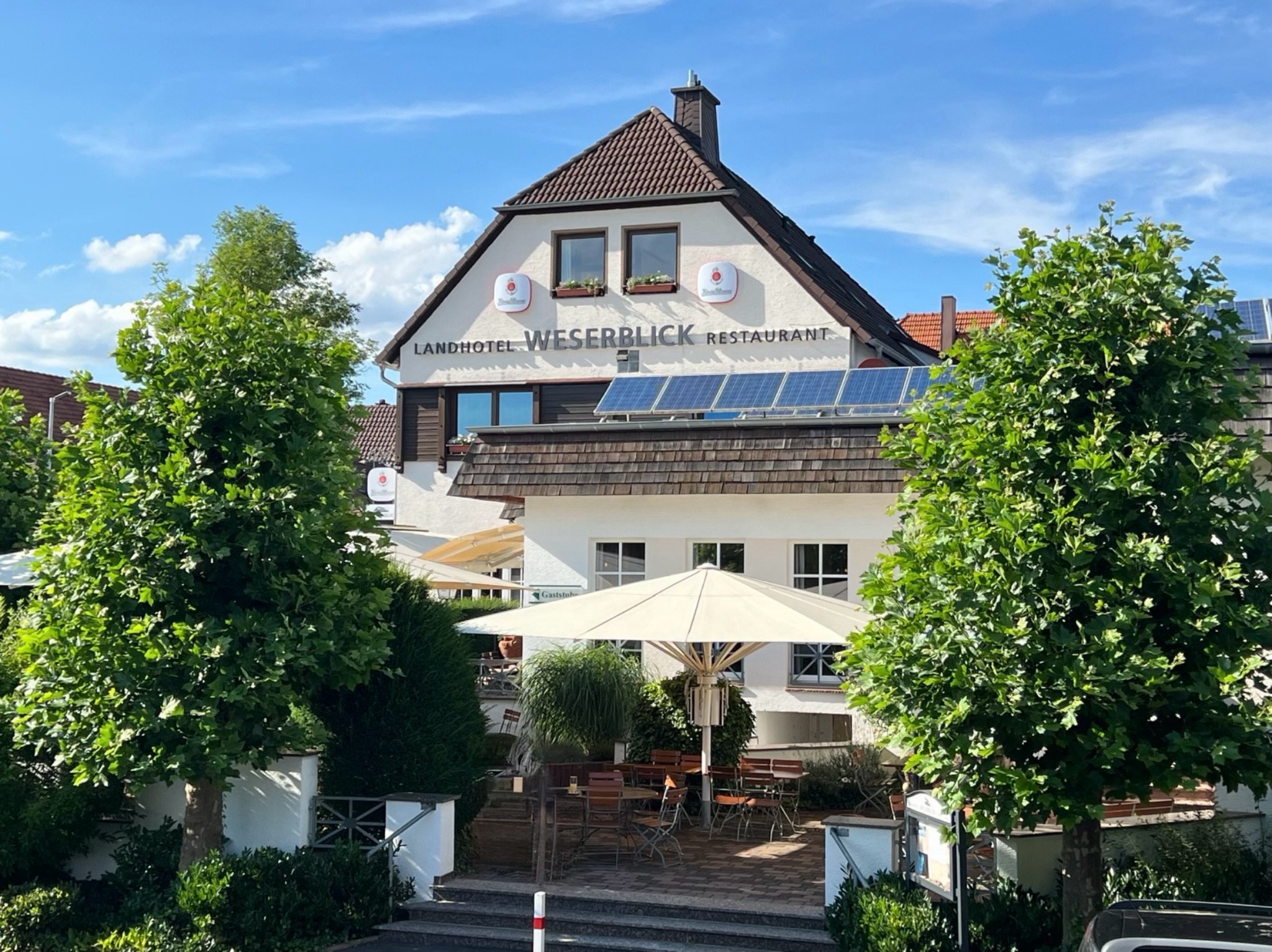 Landhotel Weserblick GmbH & Co KG in 37688 Beverungen